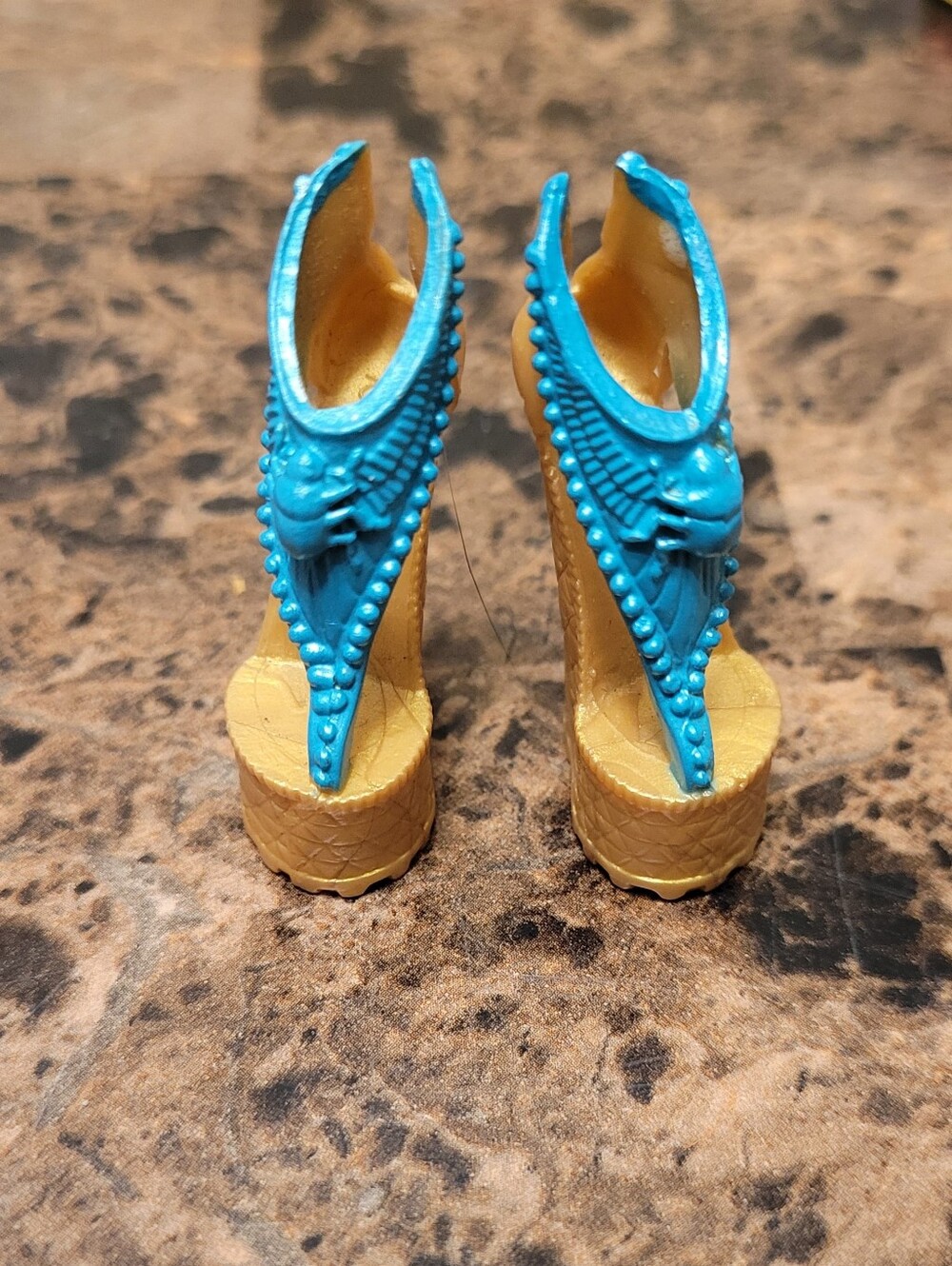 G1 Monster High Scaris Cleo De Nile Shoes EUC